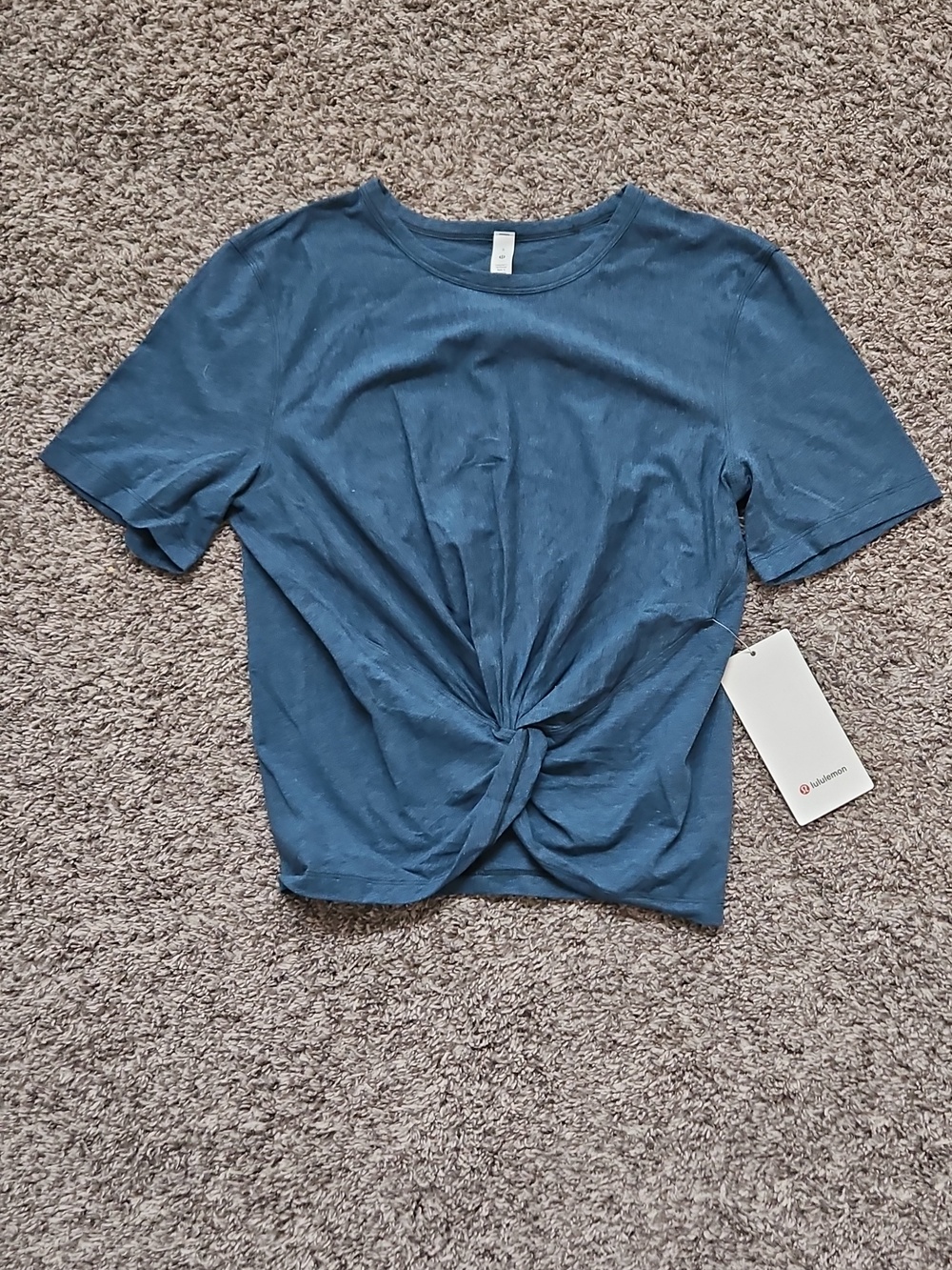 Lululemon Women's Twisted Front Tee - Blue